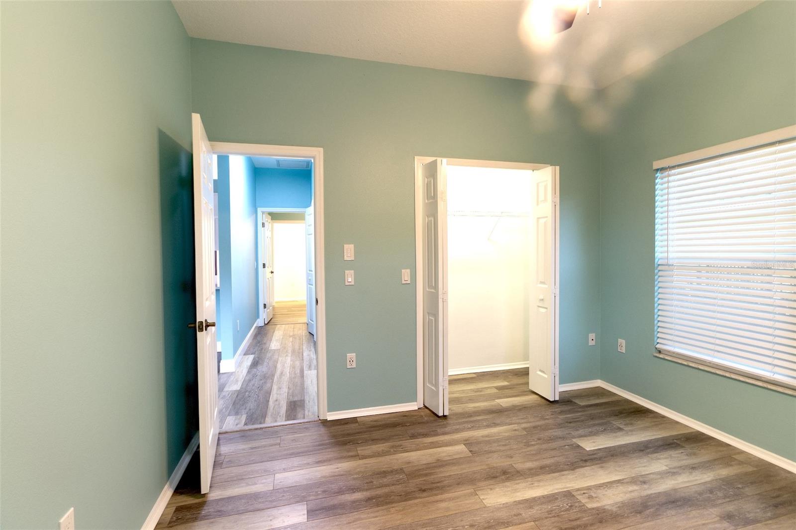 6734 60th Street Cir E Property Photo 17