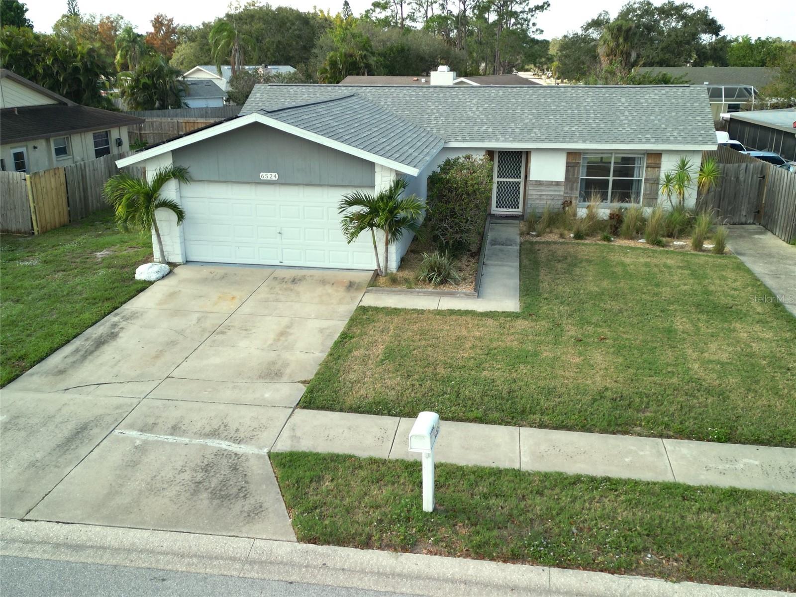 6524 Mauna Loa Blvd Property Photo 1