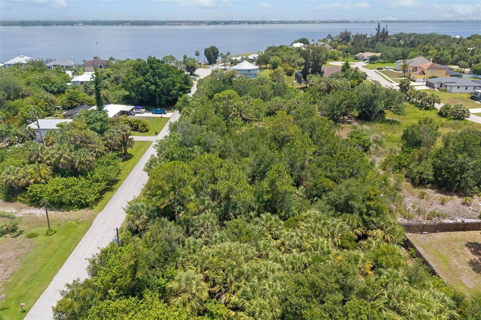 186 Northshore Ter Property Photo 5