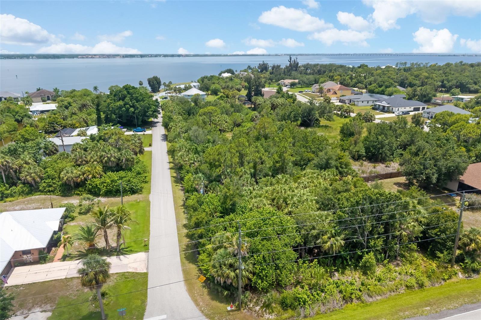 186 Northshore Ter Property Photo 8