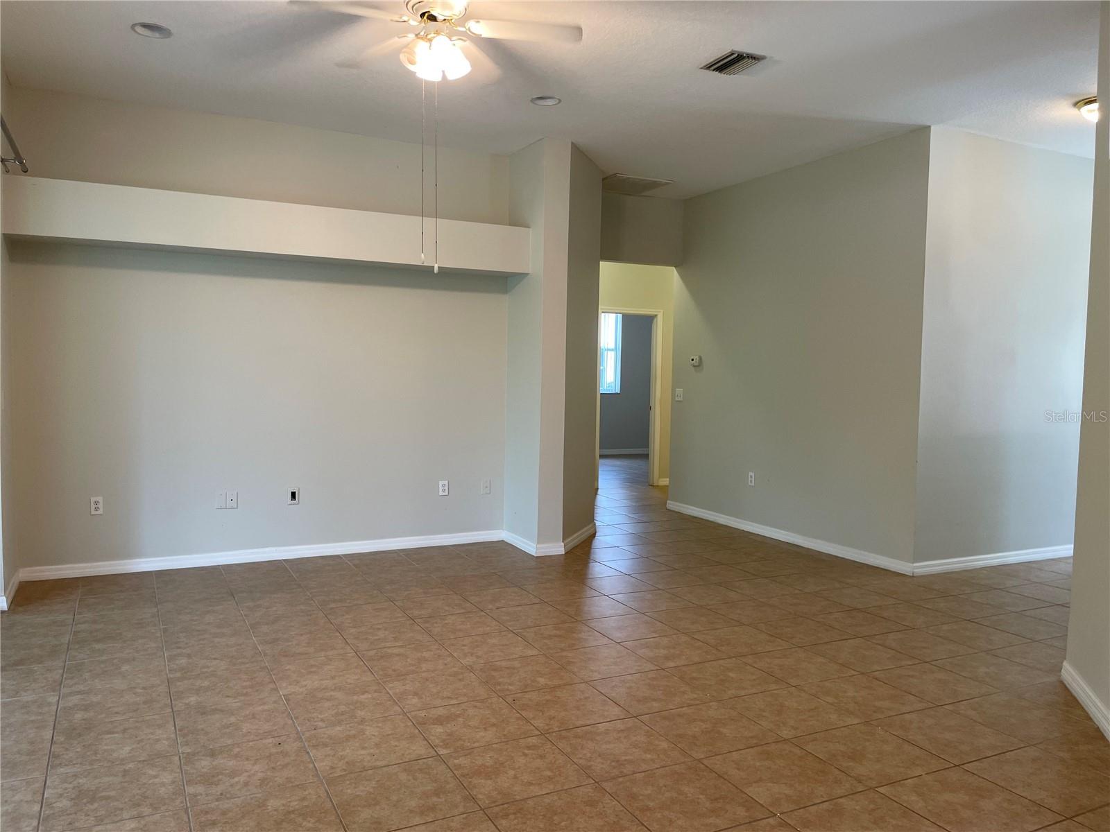 6813 Winslow St Property Photo 9