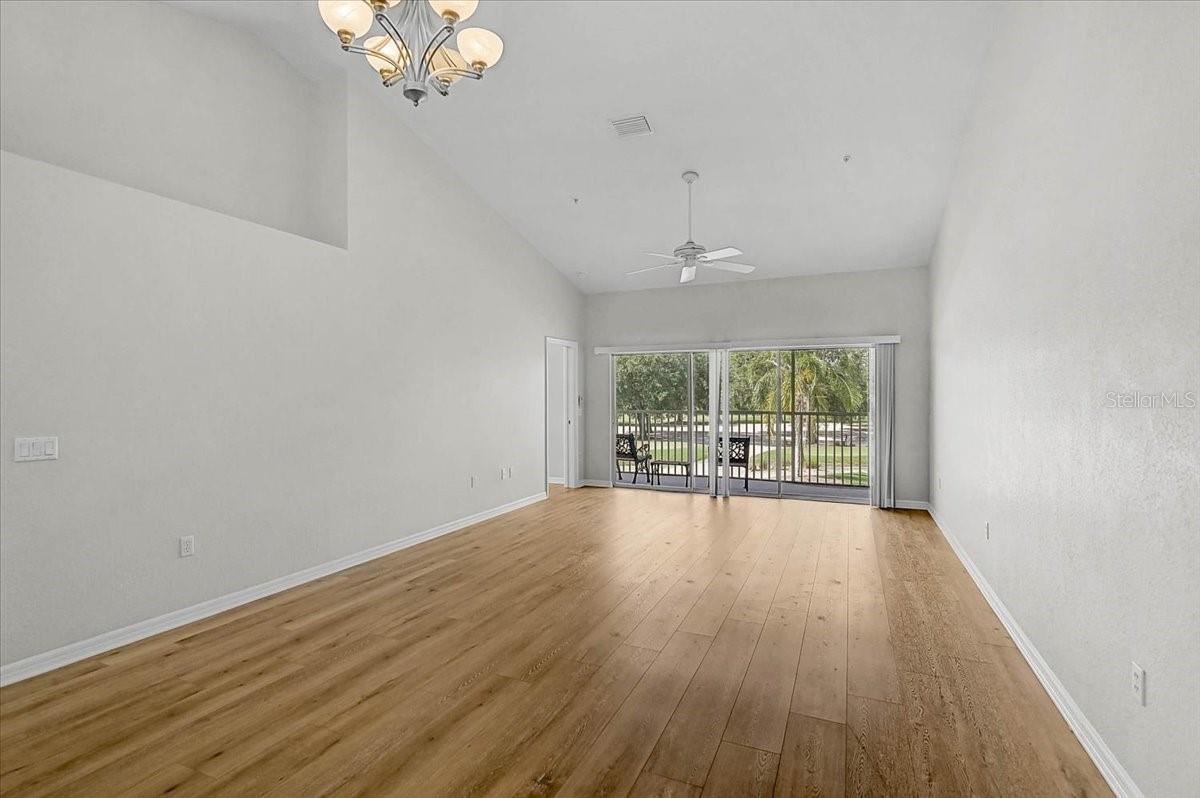 6870 Fairview Ter Property Photo 3