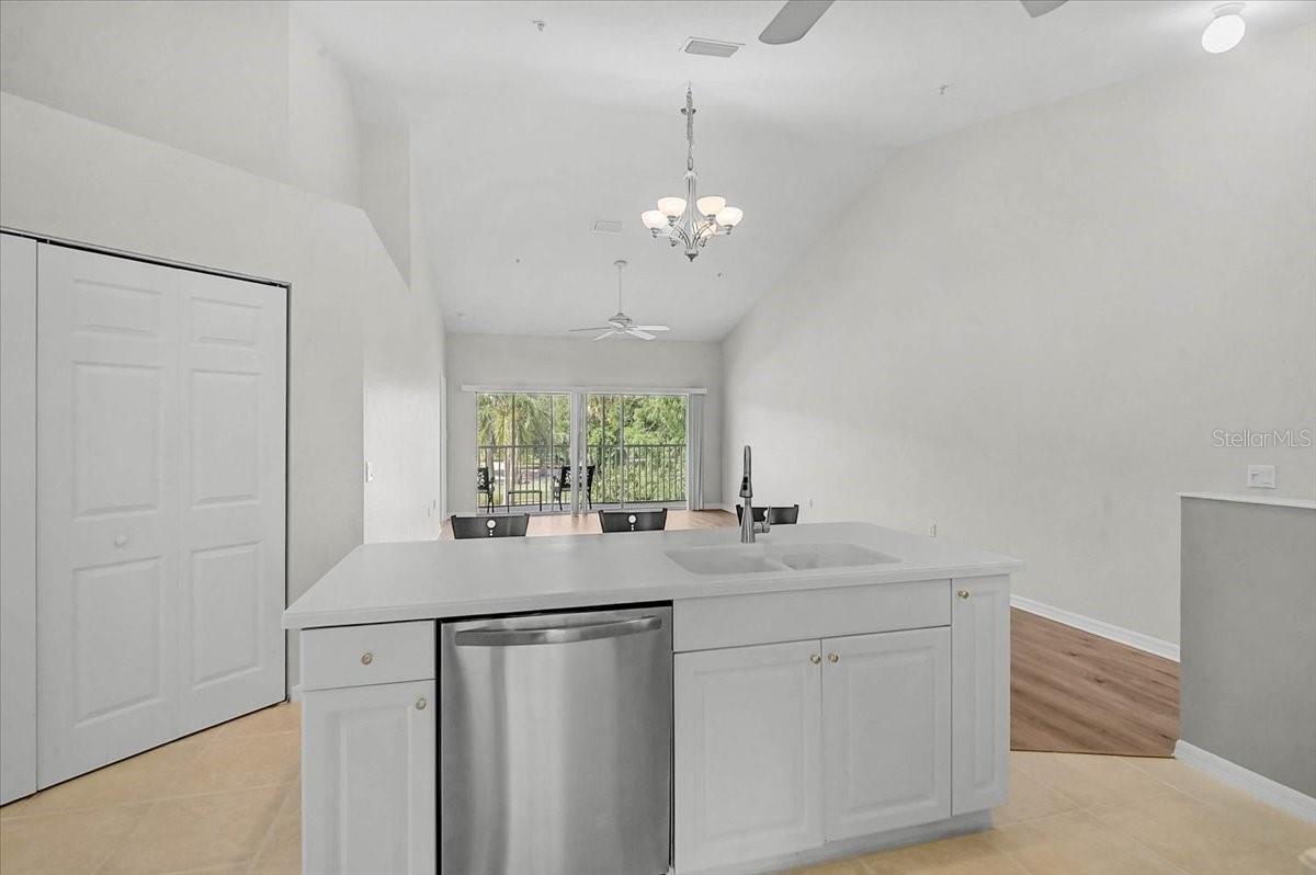 6870 Fairview Ter Property Photo 12