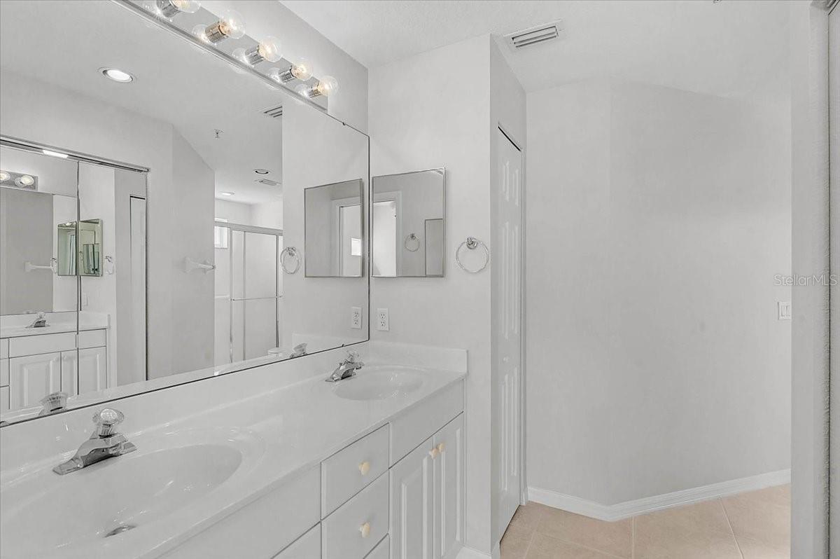6870 Fairview Ter Property Photo 23