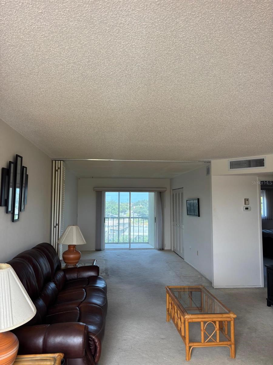 4210 Ironwood Cir #404j Property Photo 5