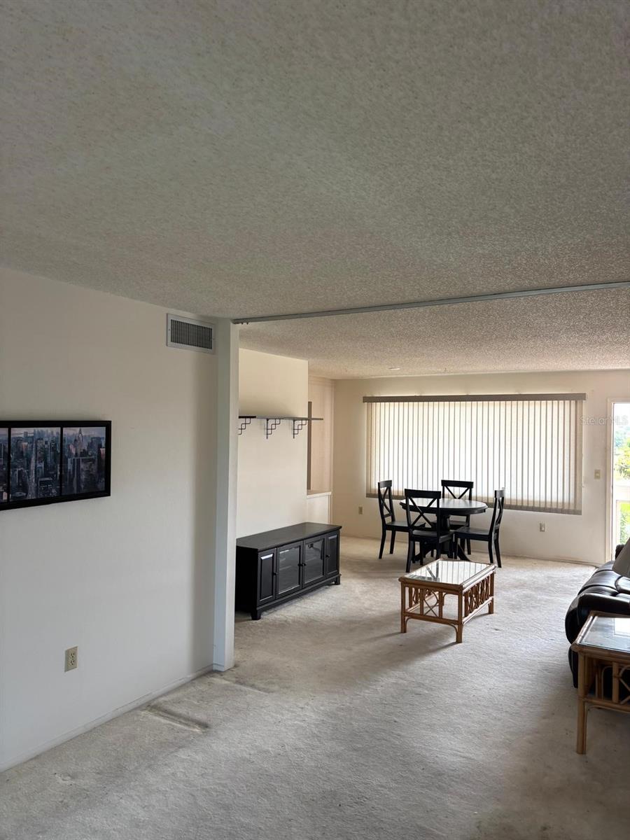 4210 Ironwood Cir #404j Property Photo 6