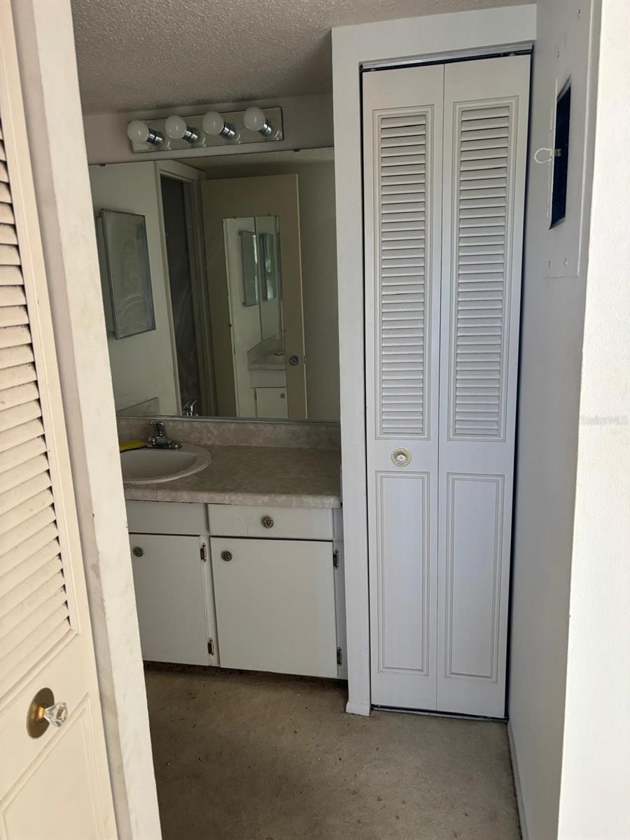 4210 Ironwood Cir #404j Property Photo 12