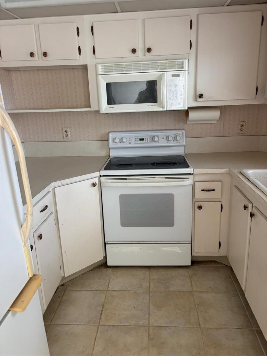 4210 Ironwood Cir #404j Property Photo 13