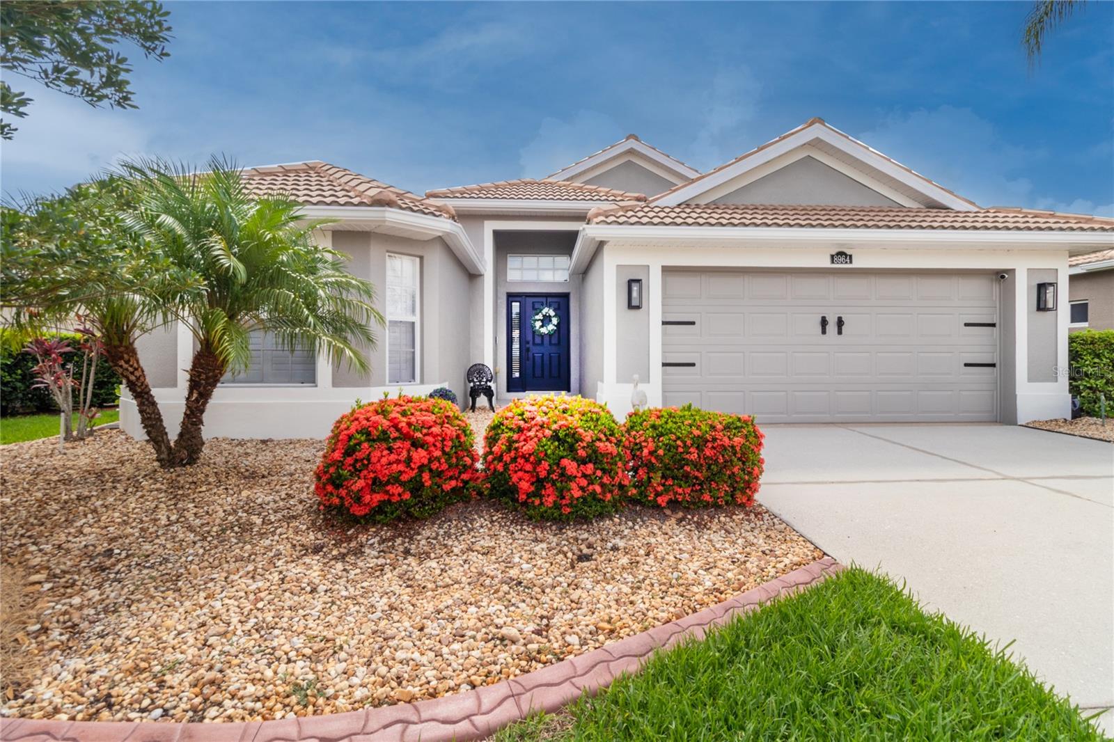 8964 Stone Harbour Loop Property Photo 4