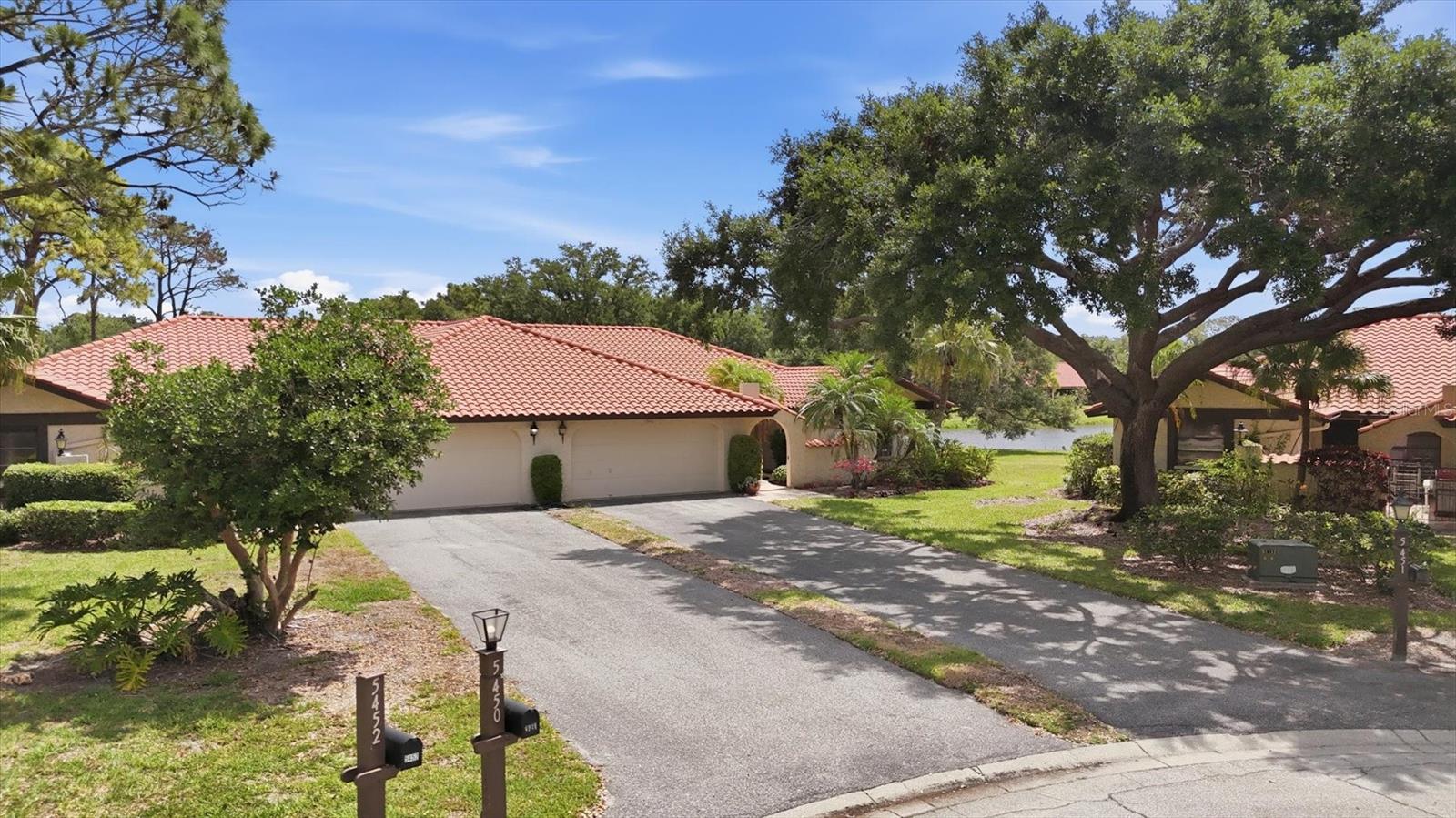 5451 Golf Pointe Dr #v-225 Property Photo 1