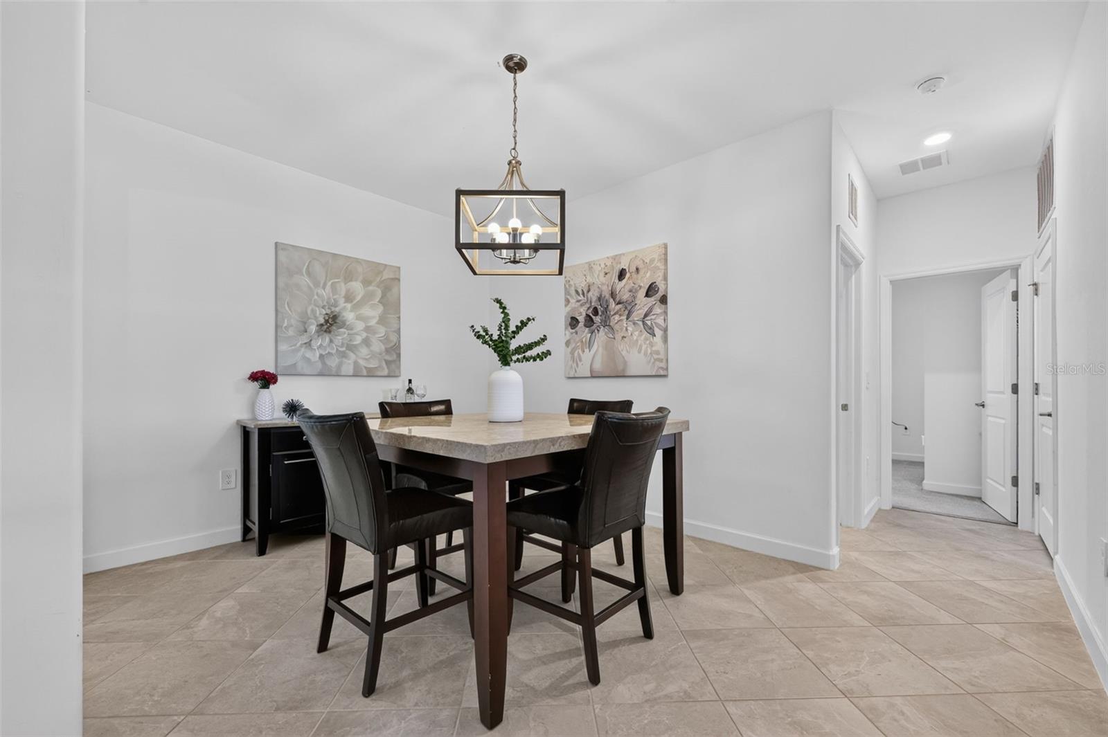 4881 Seafoam Trl Property Photo 6