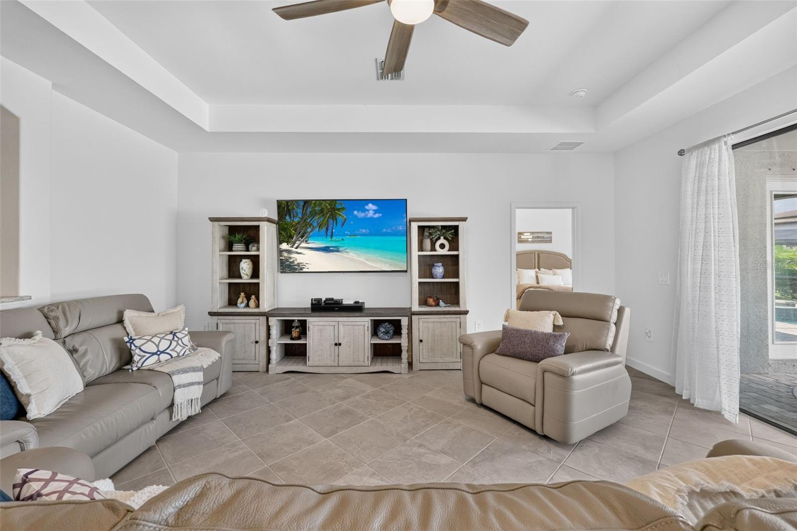 4881 Seafoam Trl Property Photo 9