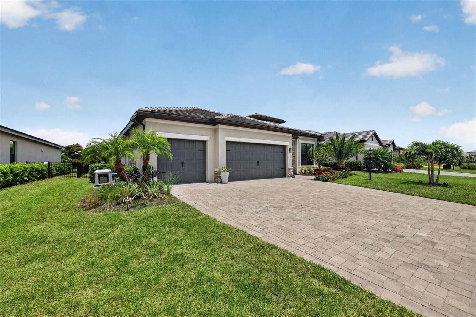 4881 Seafoam Trl Property Photo 45