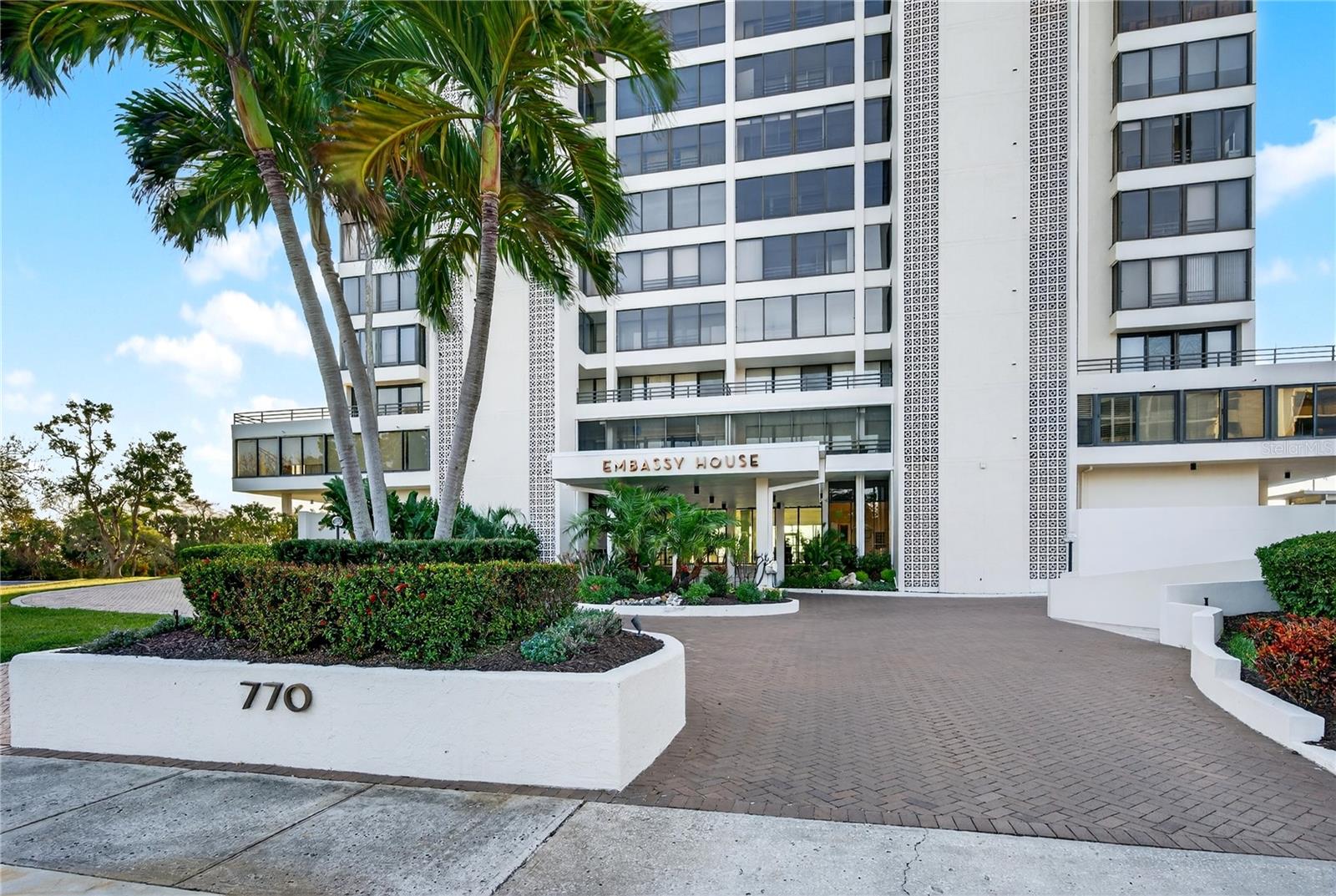 770 S Palm Ave #ph2 Property Photo 5