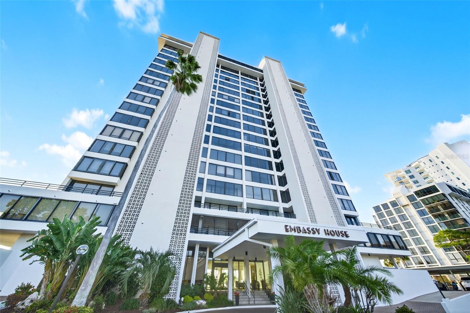 770 S Palm Ave #ph2 Property Photo 7