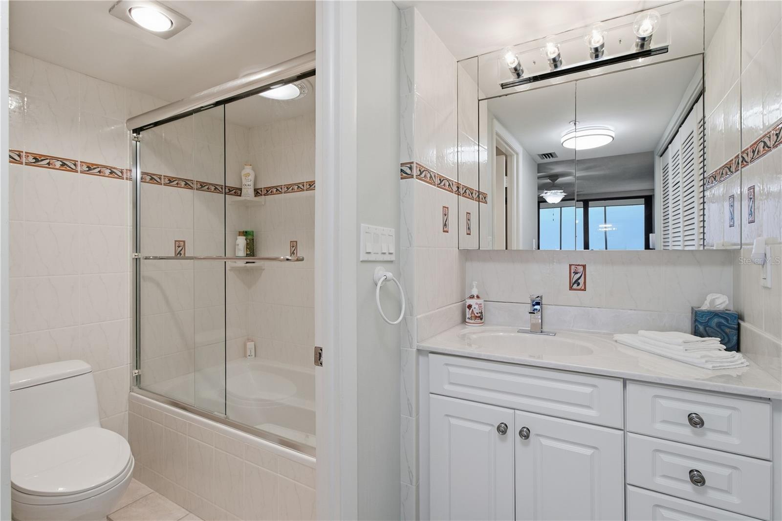 770 S Palm Ave #ph2 Property Photo 15