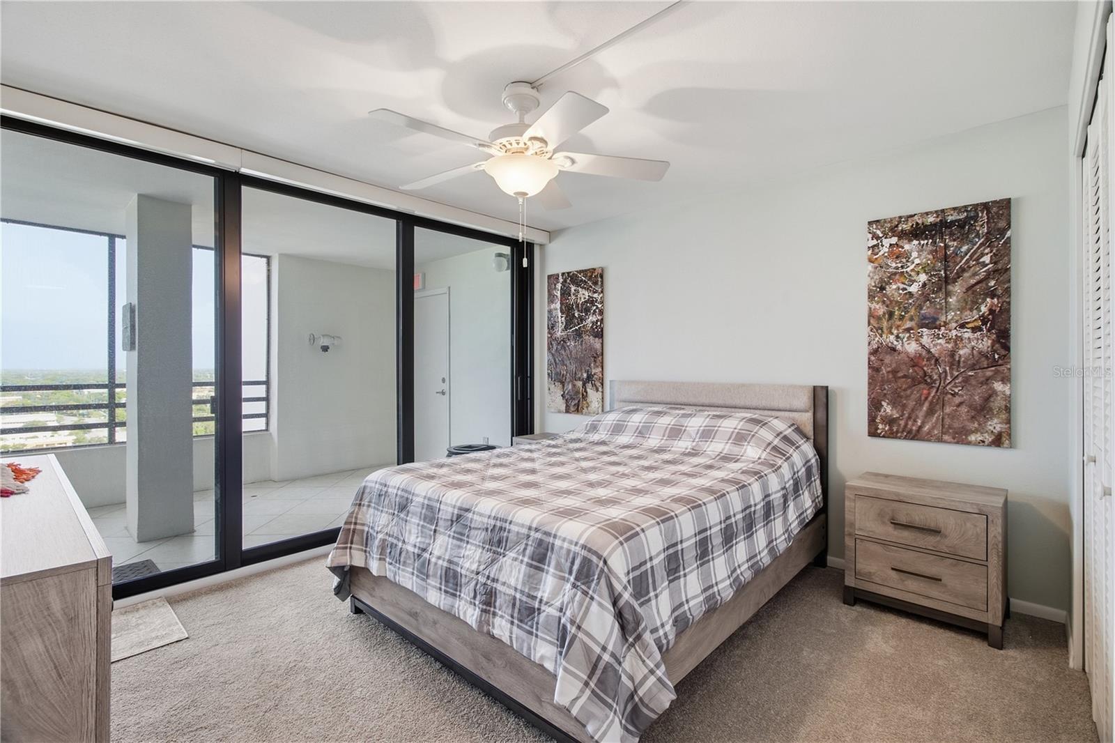 770 S Palm Ave #ph2 Property Photo 20