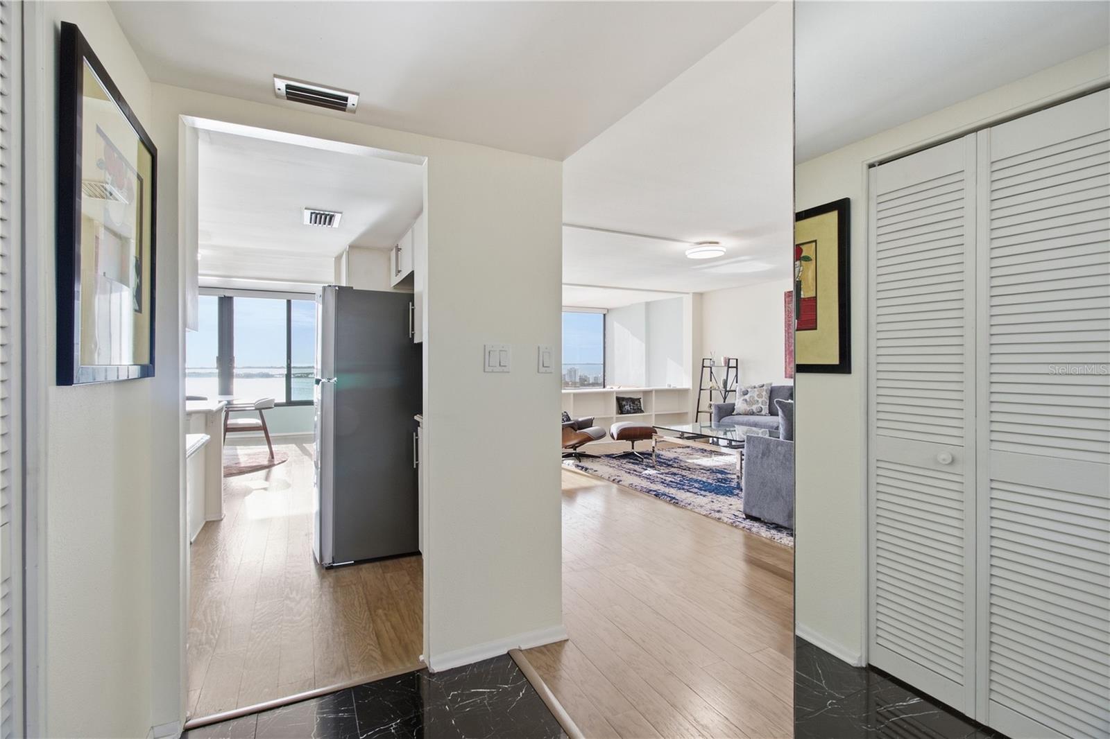 770 S Palm Ave #ph2 Property Photo 22