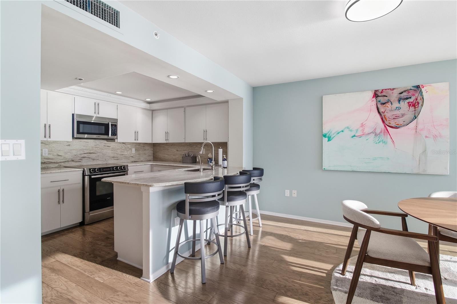 770 S Palm Ave #ph2 Property Photo 34