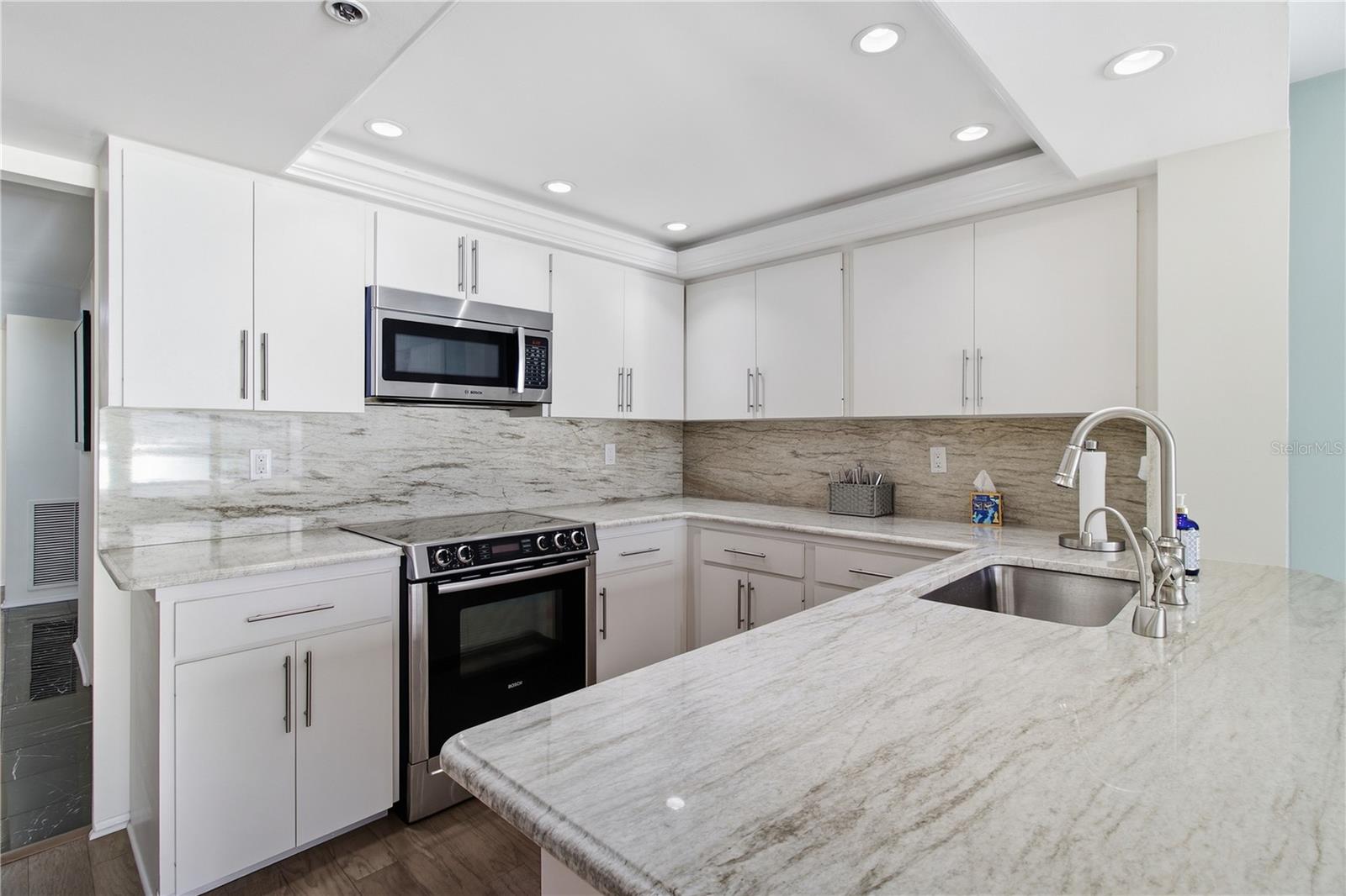 770 S Palm Ave #ph2 Property Photo 36