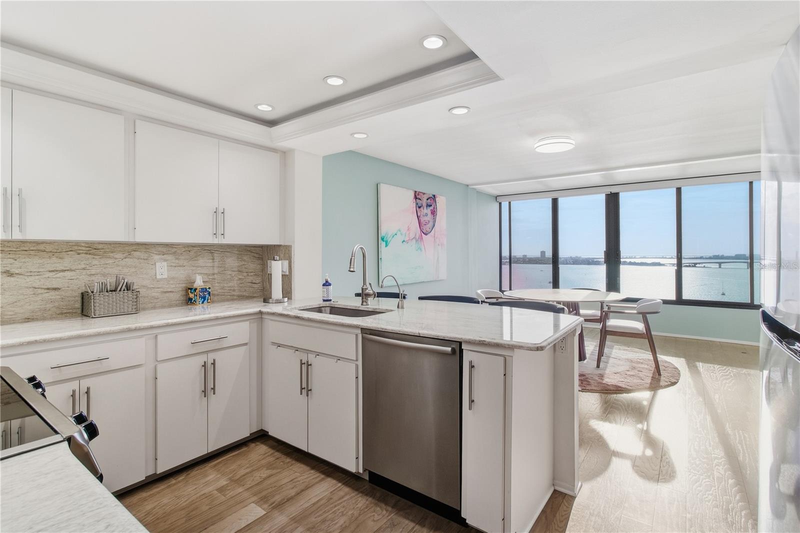 770 S Palm Ave #ph2 Property Photo 37