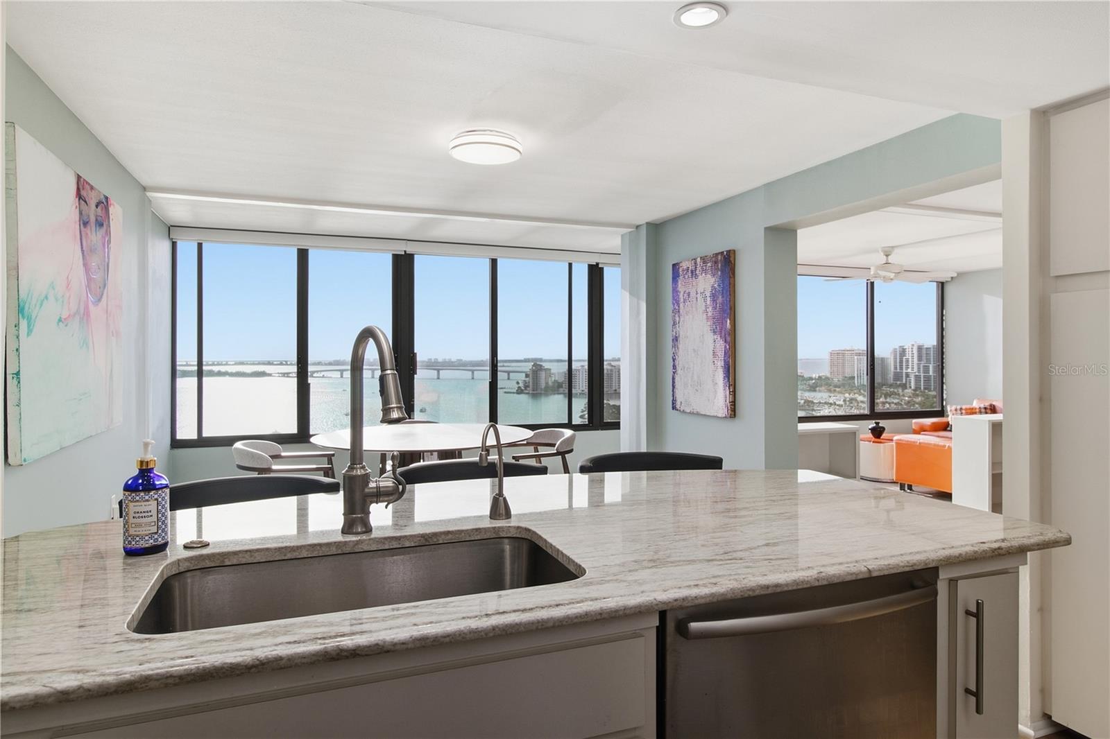770 S Palm Ave #ph2 Property Photo 38