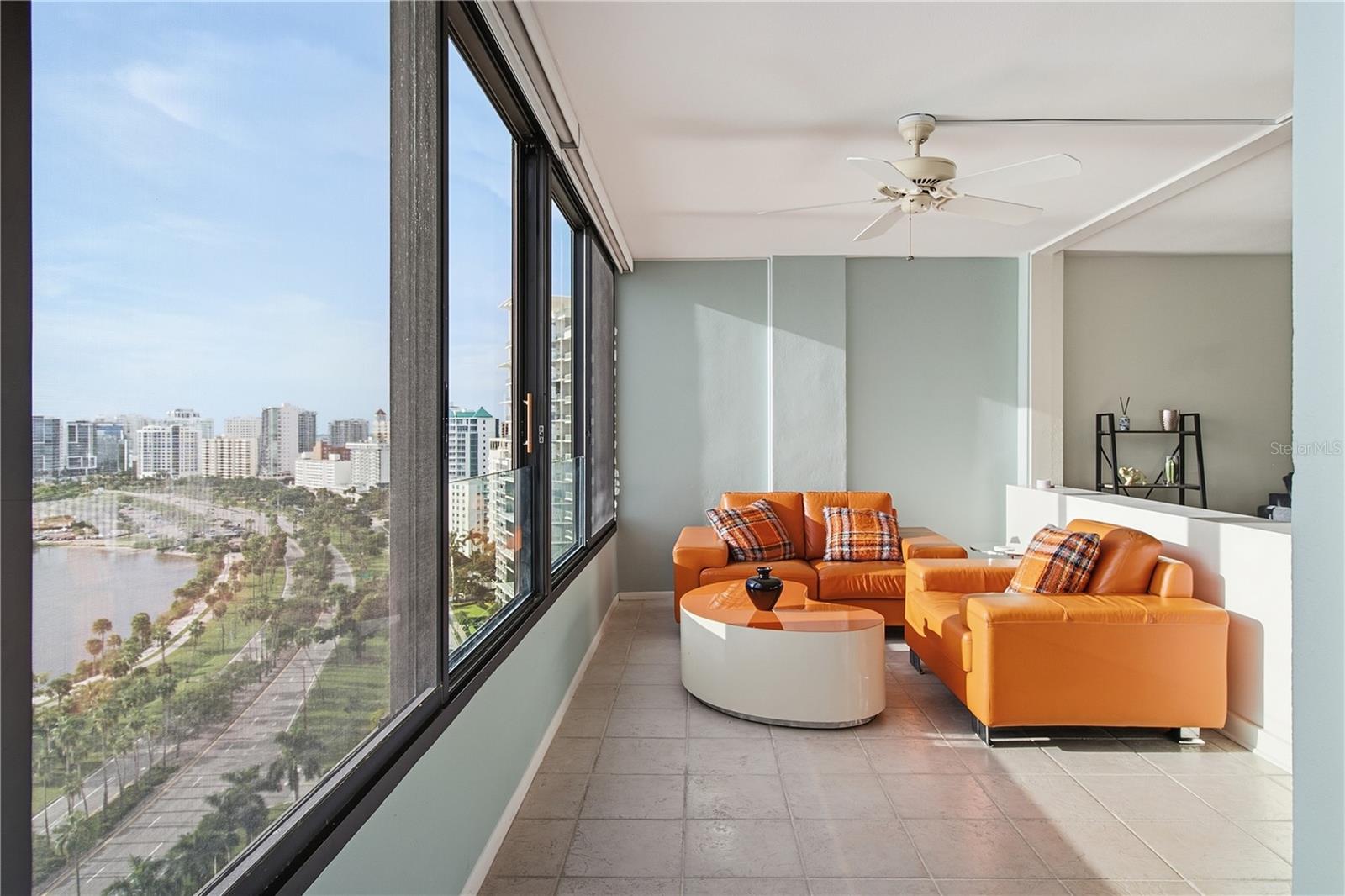 770 S Palm Ave #ph2 Property Photo 39
