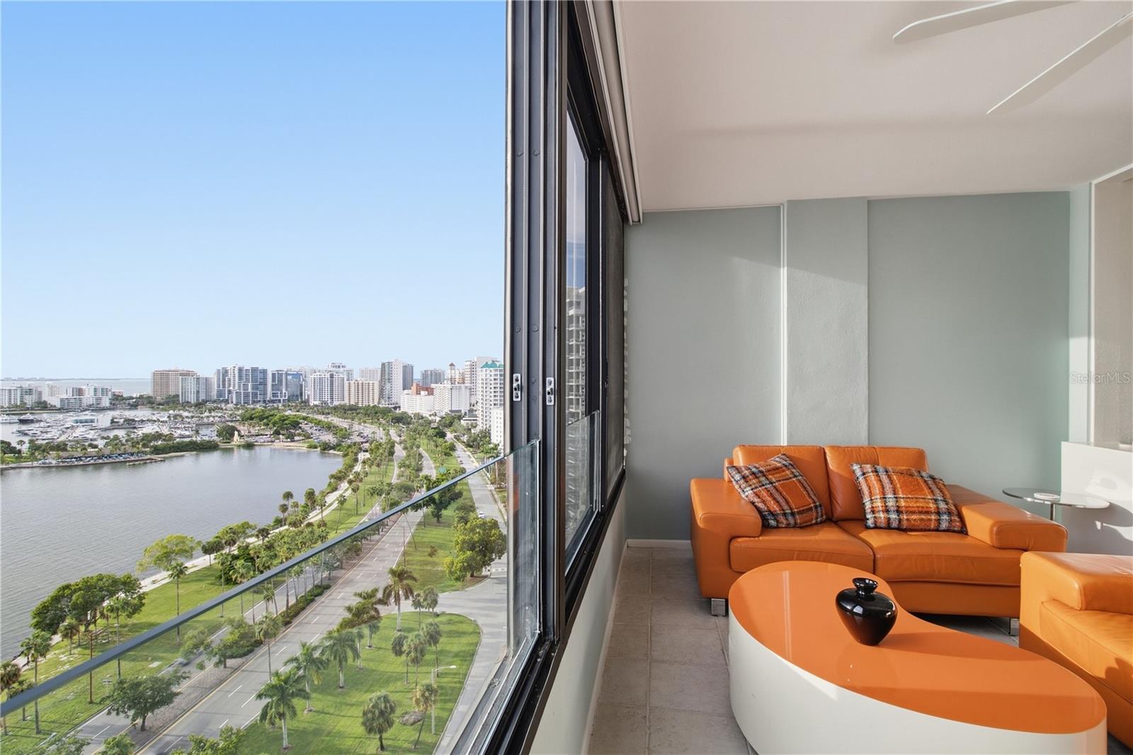 770 S Palm Ave #ph2 Property Photo 43