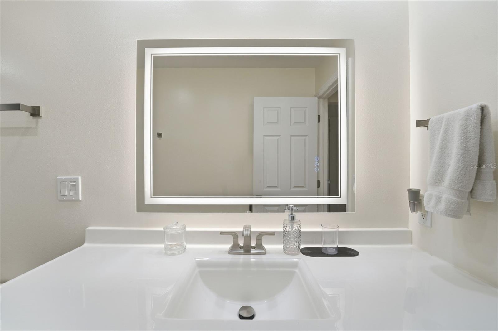 2600 Cambridge Dr Property Photo 35