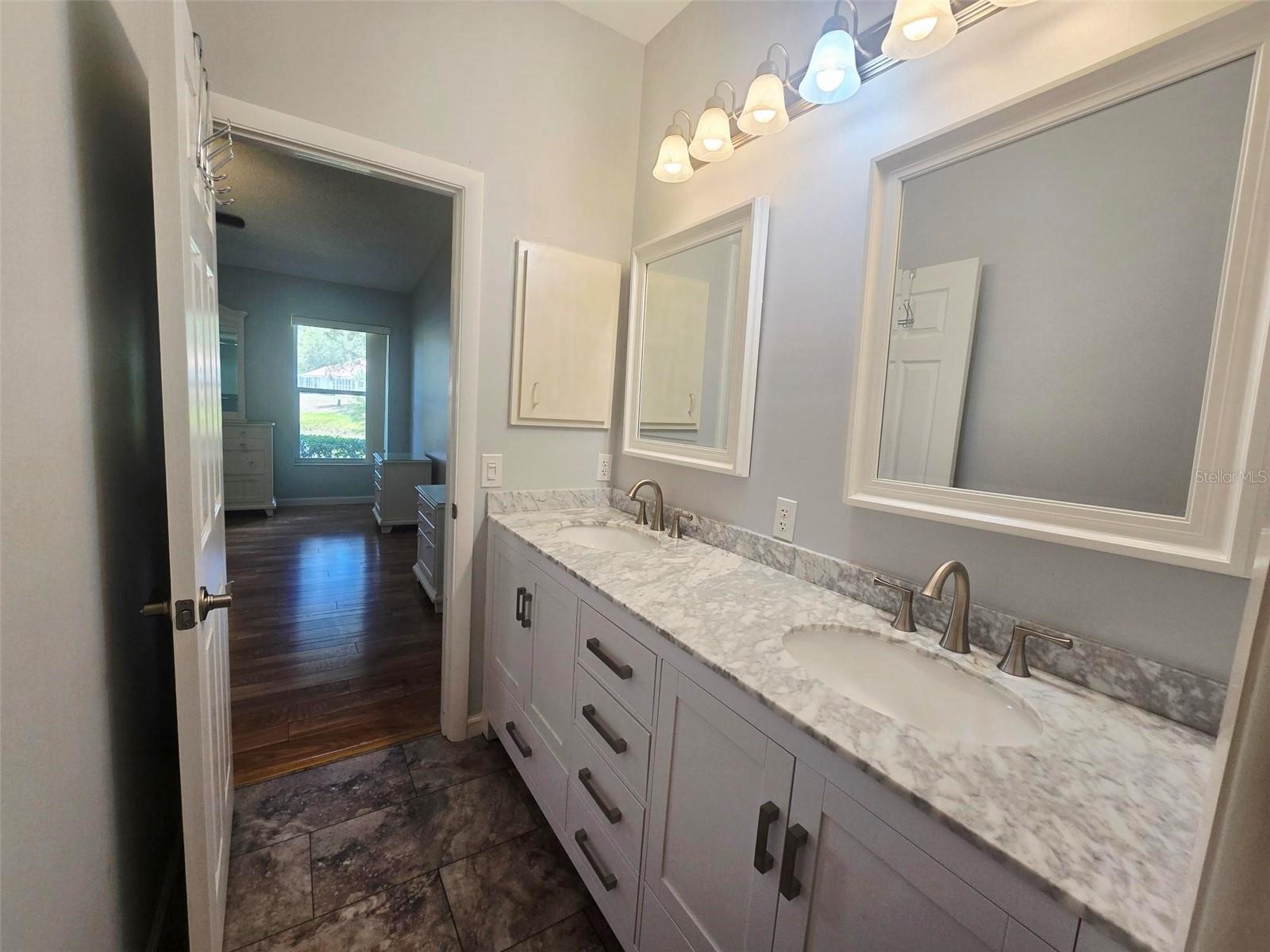 5808 Garden Lakes Dr Property Photo 25