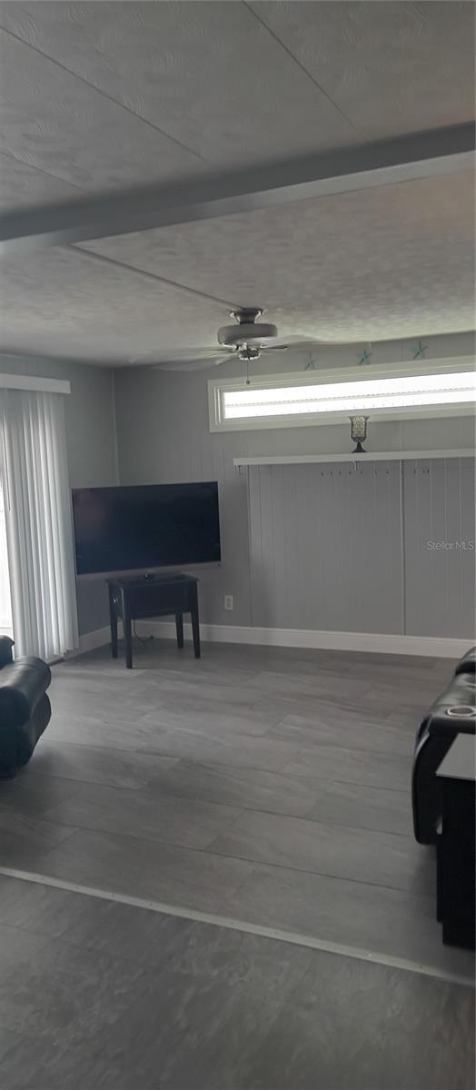 313 Danube Cir Property Photo 10