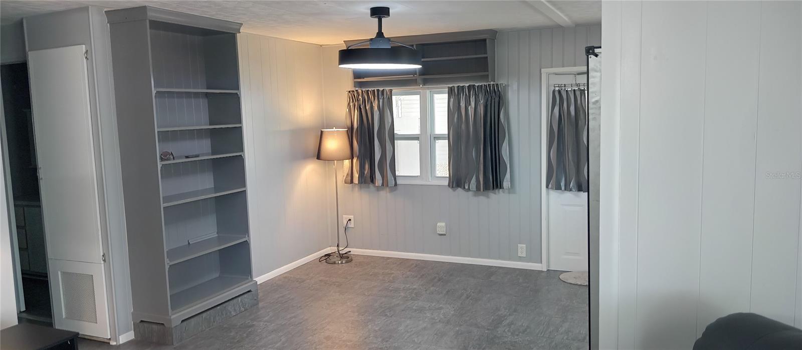 313 Danube Cir Property Photo 11