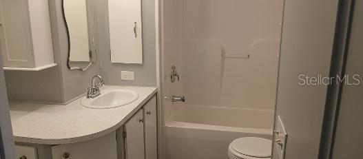 313 Danube Cir Property Photo 25