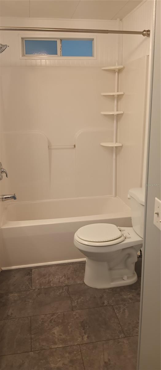 313 Danube Cir Property Photo 26