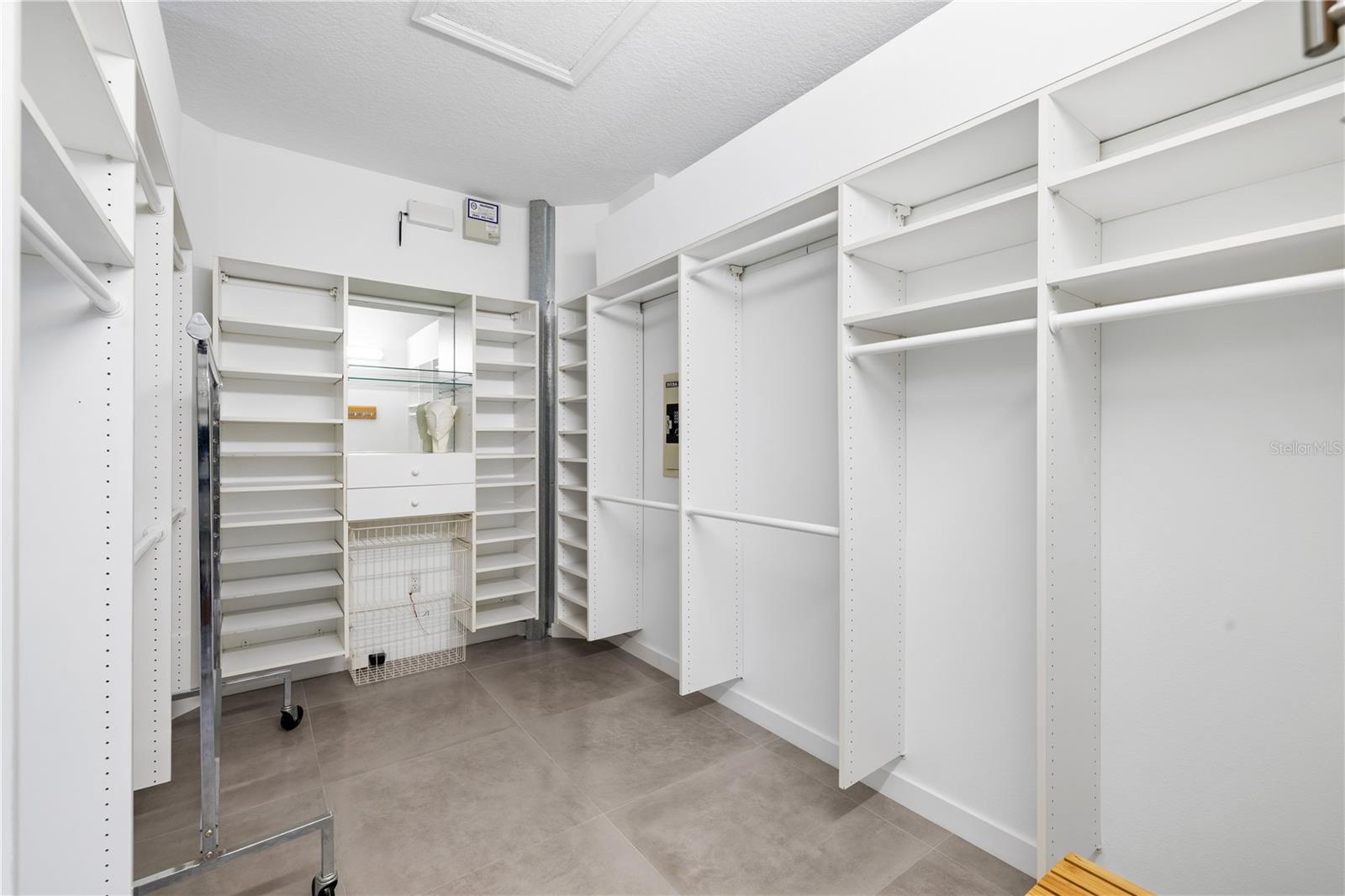 412 Treasure Boat Way Property Photo 28