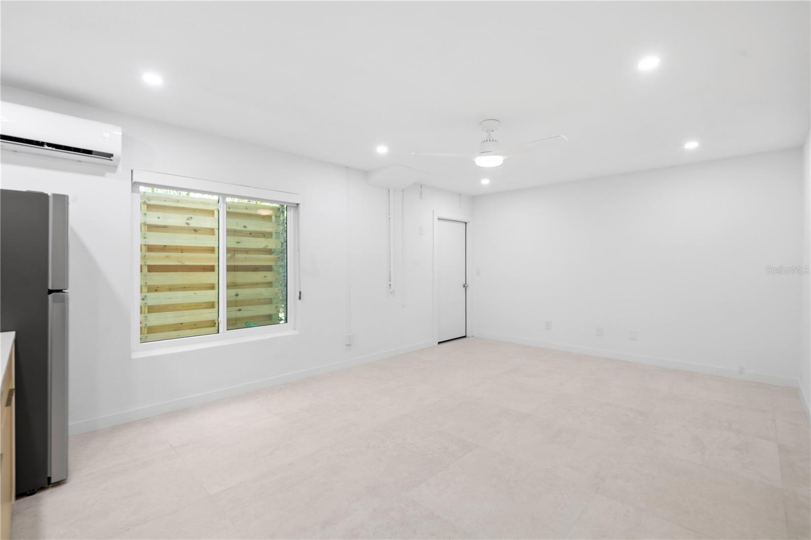 412 Treasure Boat Way Property Photo 38