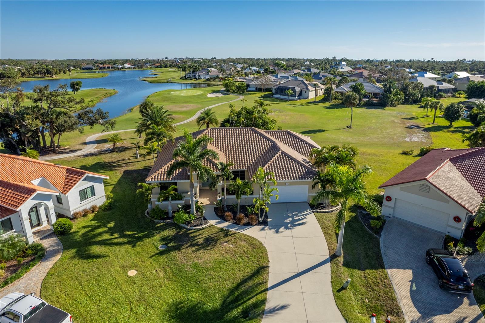 13 SEAWARD CIR Property Photo 1