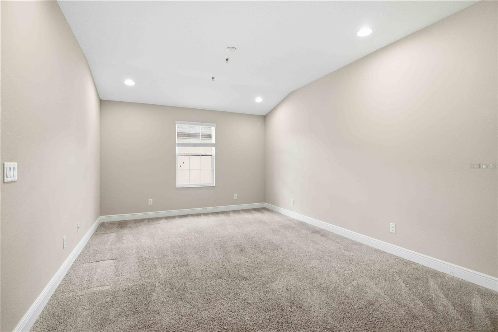 7856 52nd Ter E Property Photo 20