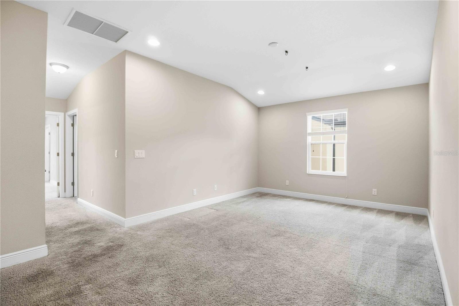 7856 52nd Ter E Property Photo 21