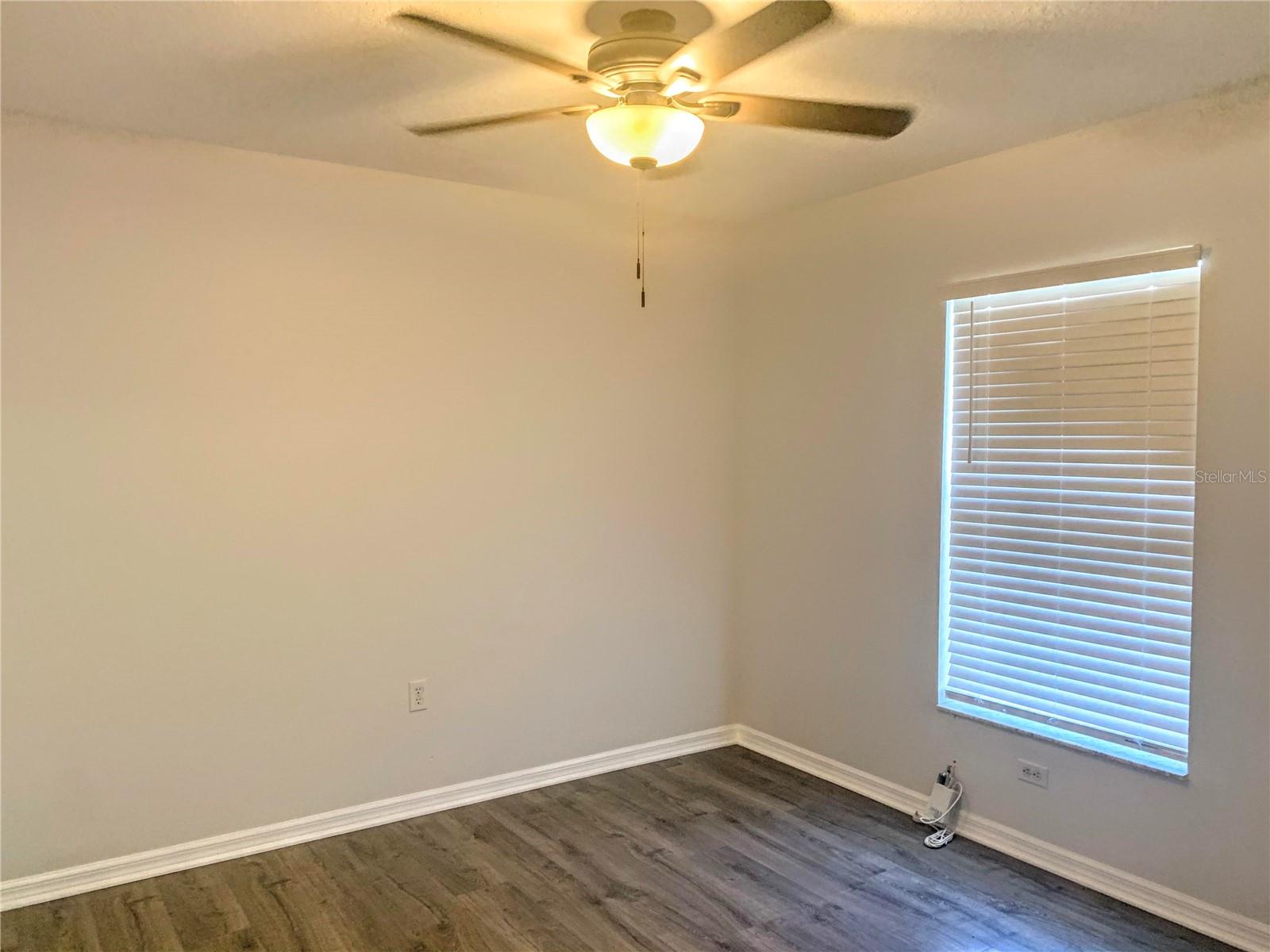 5440 Kensington St Property Photo 5