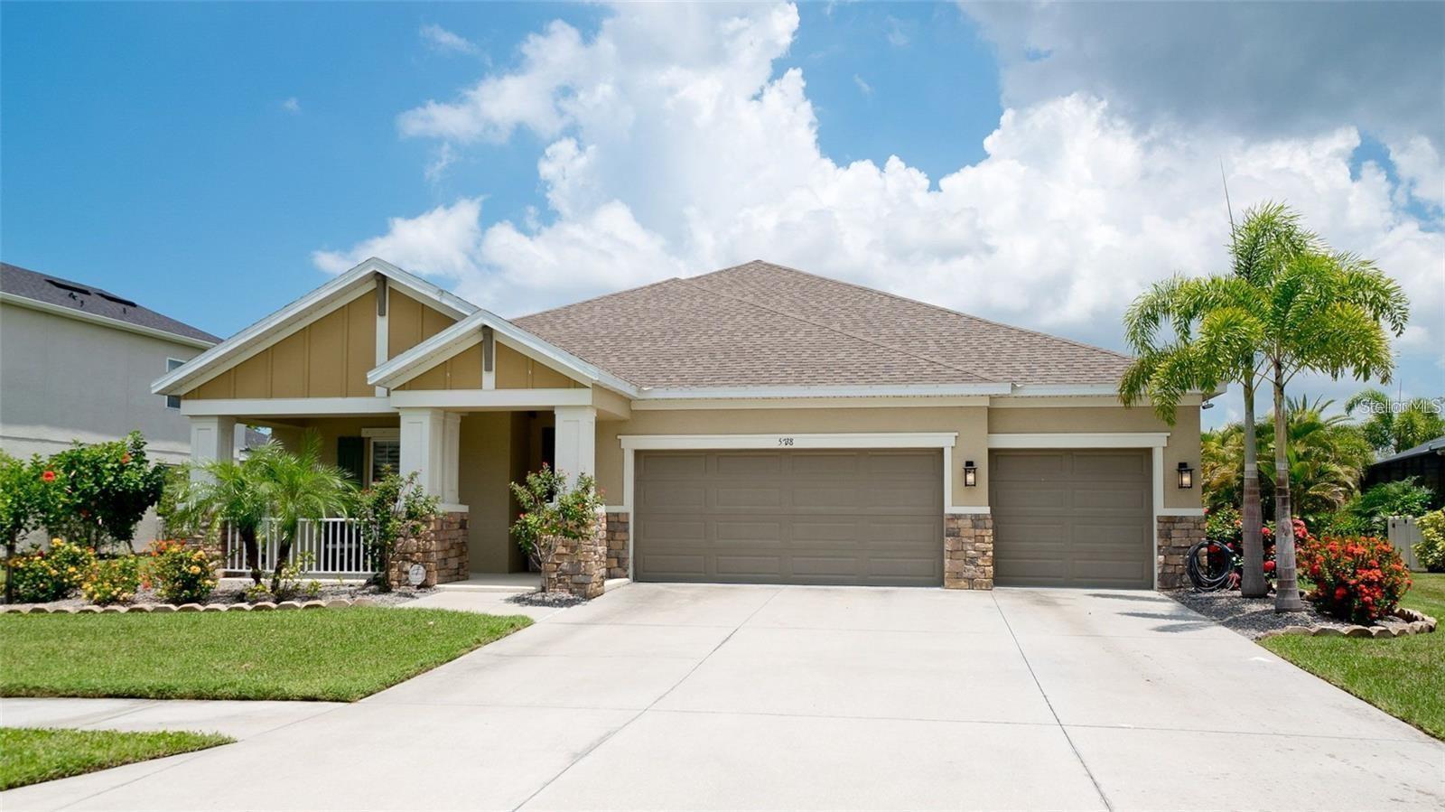 5738 Hydrangea Cir Property Photo 1