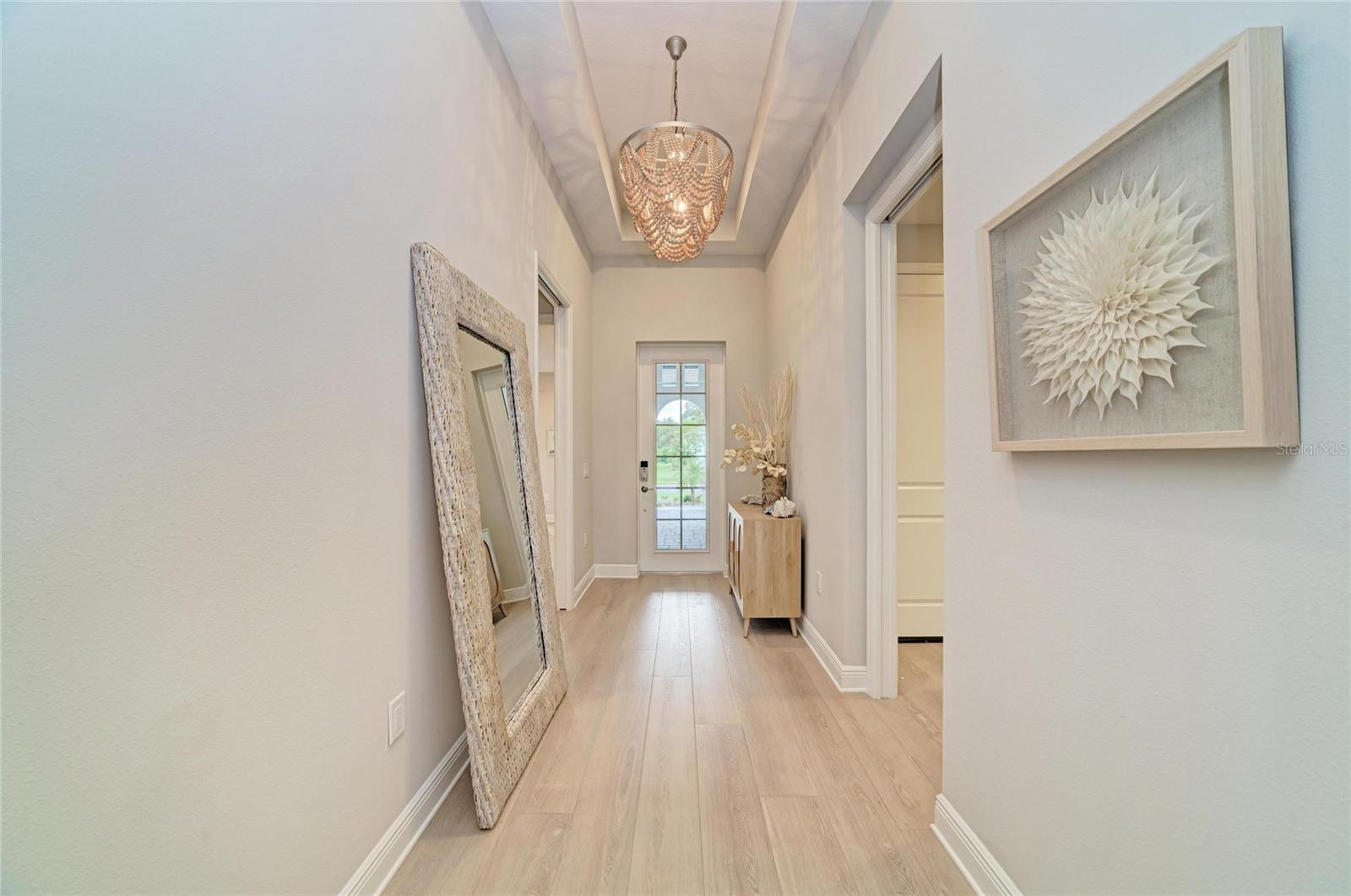 8079 Slipway Dr Property Photo 4