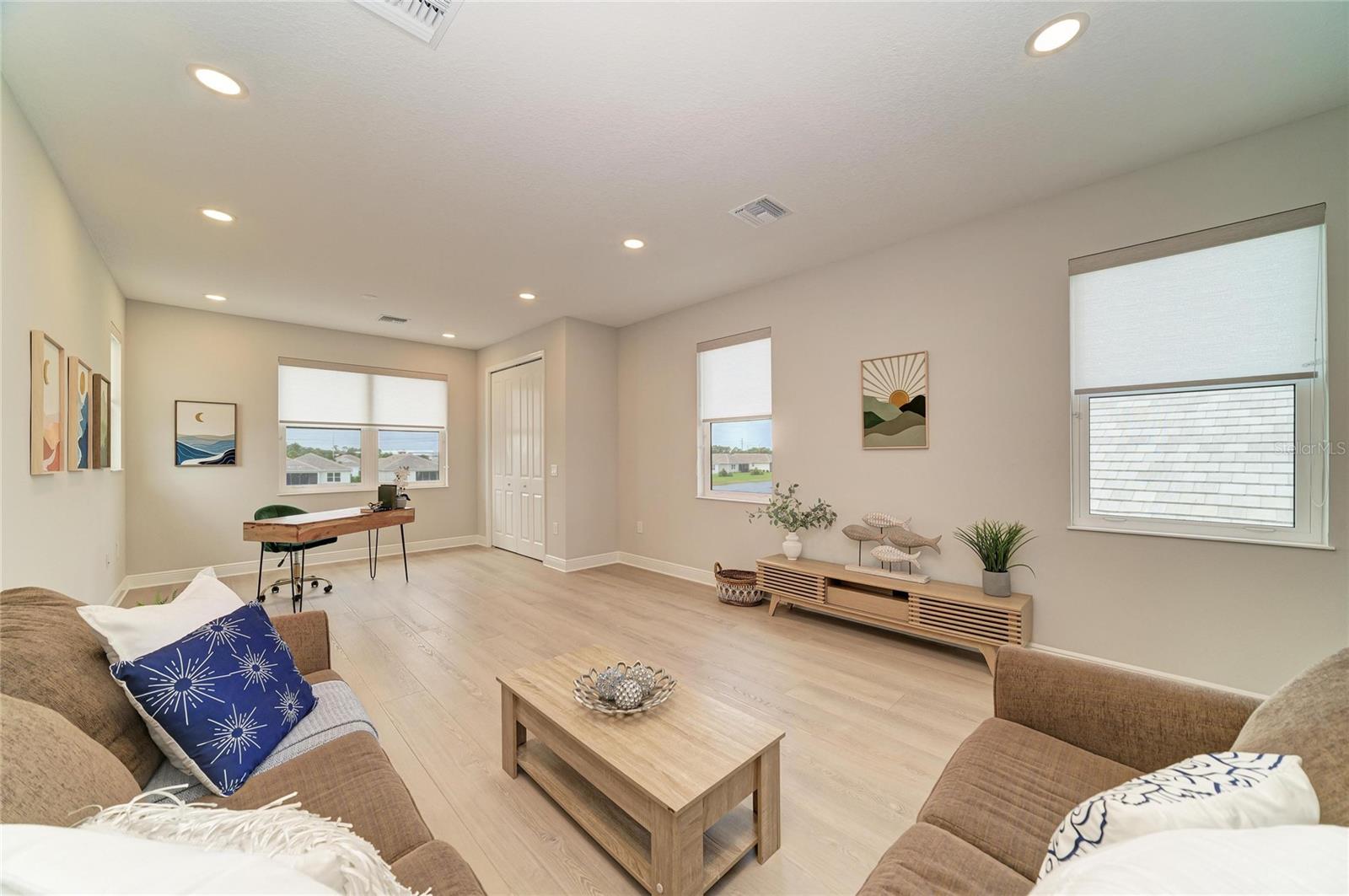 8079 Slipway Dr Property Photo 33