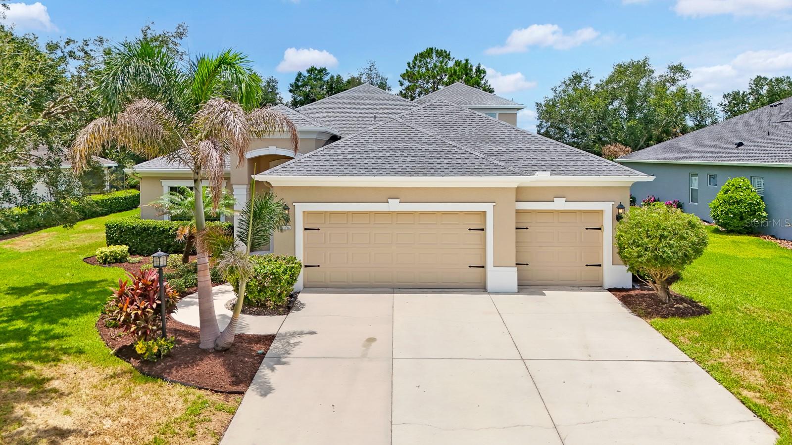 1416 Hickory View Cir Property Photo 1