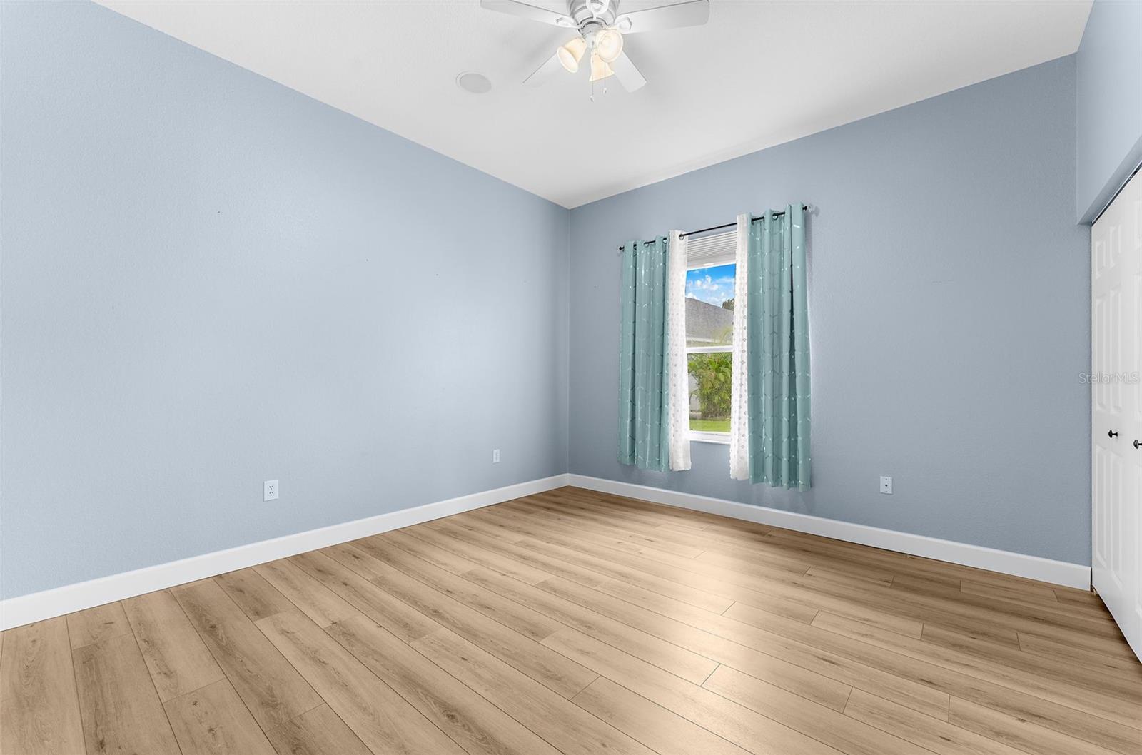 6462 Golden Leaf Ct Property Photo 26