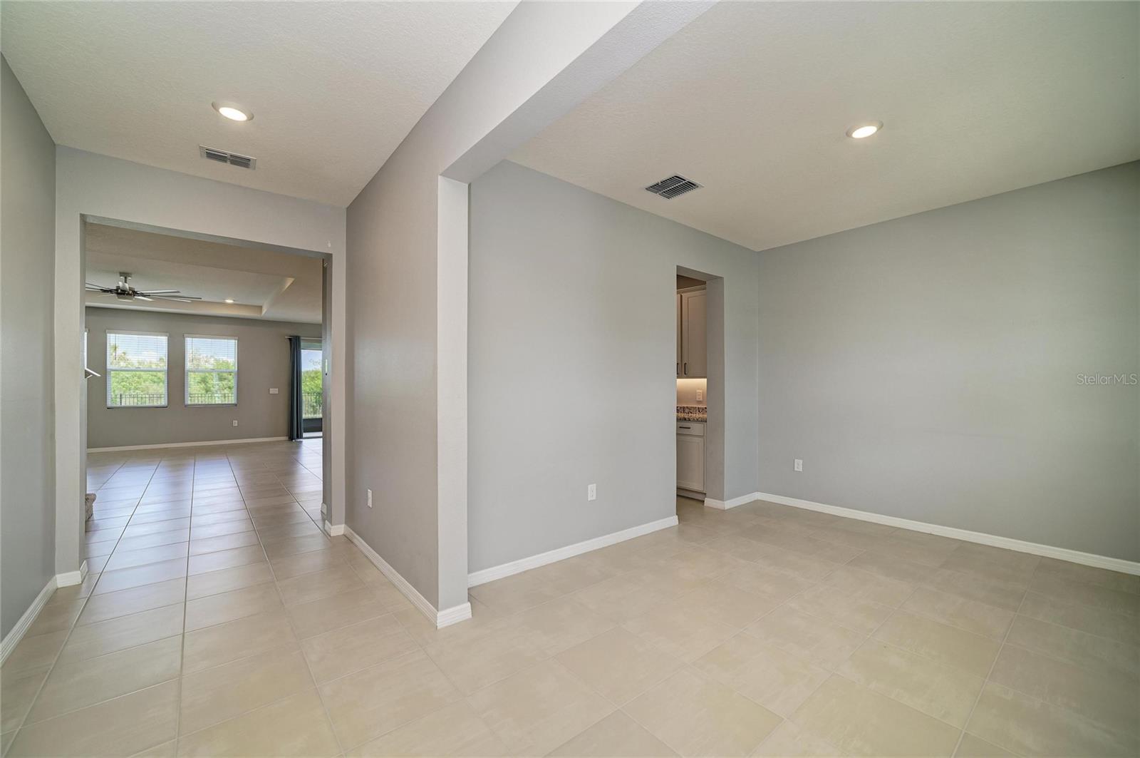 2230 Marsh Harbour Loop Property Photo 6