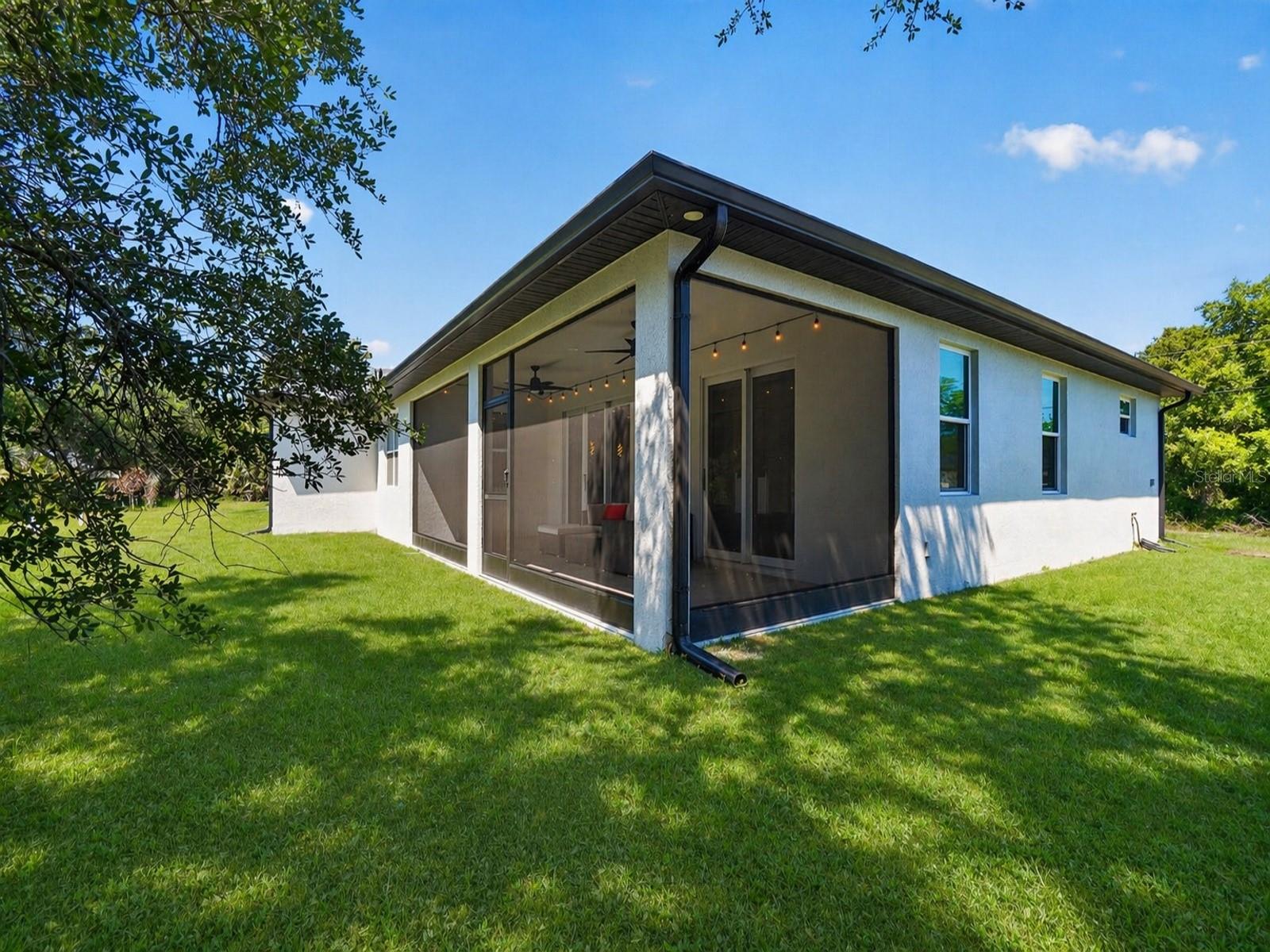 3090 Quarter St Property Photo 45