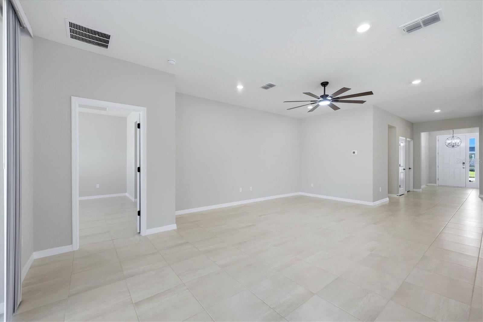 12413 Dora Trl Property Photo 6