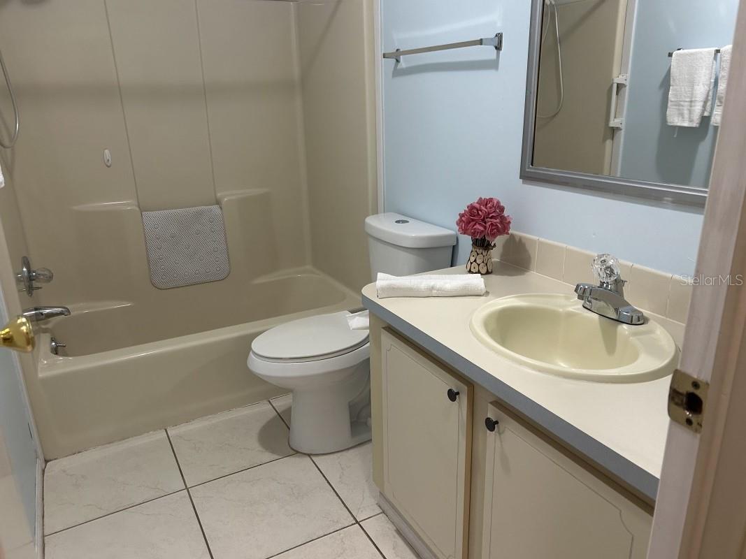 1550 Hillcrest Dr Property Photo 10