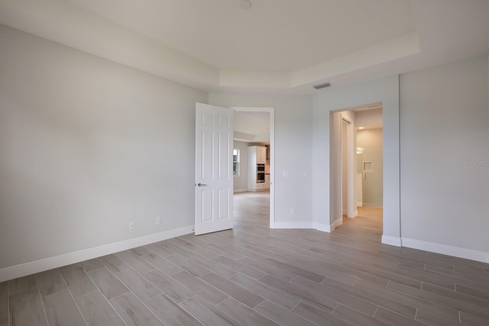 10748 Klee Ave Property Photo 12